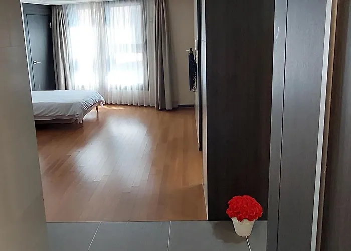 Hotel 스테이18 *